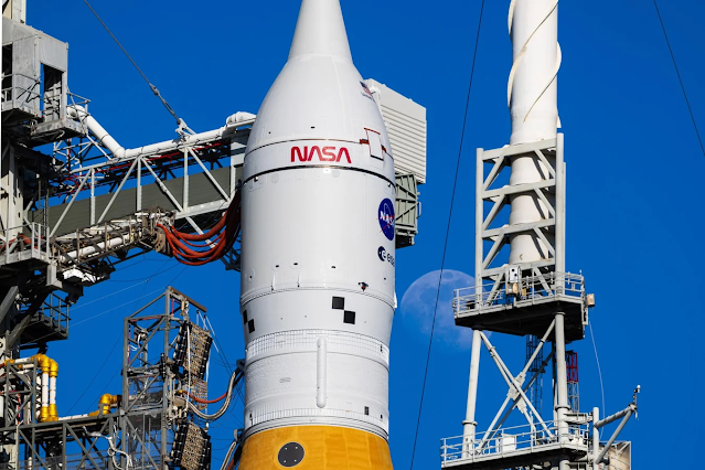 Artemis II SLS